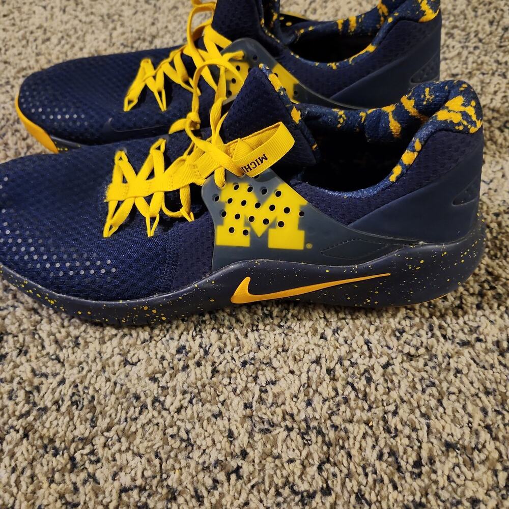 Michigan College Jacket - Picture 9 of 12